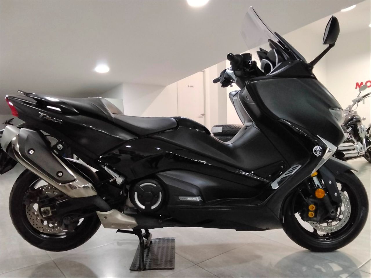 Moto YAMAHA TMAX 450 TECH MAX de seguna mano del año 2019 en Málaga