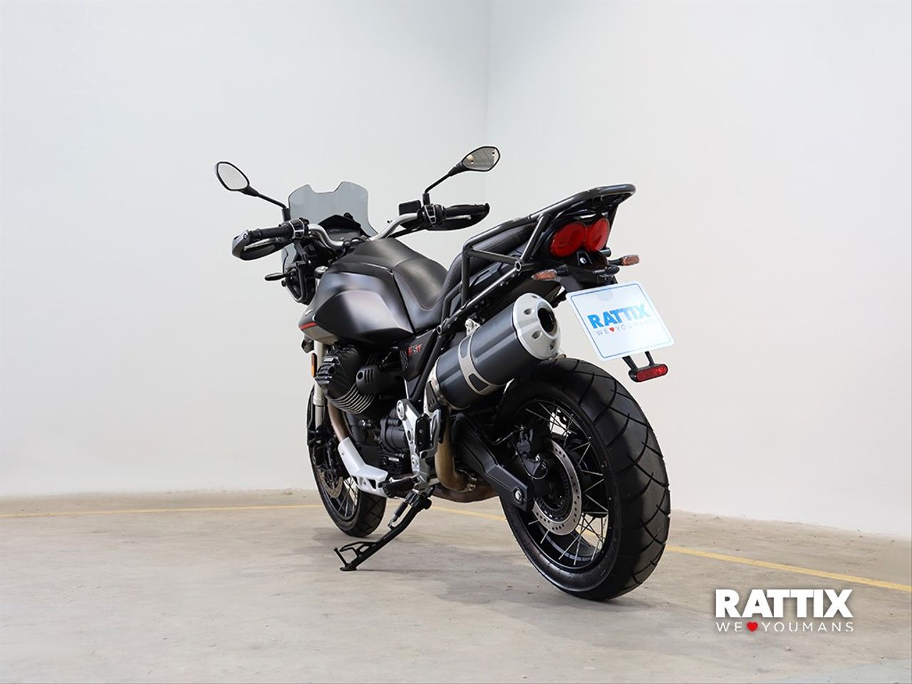 Moto MOTO GUZZI V 85 TT de seguna mano del año 2021 en Barcelona