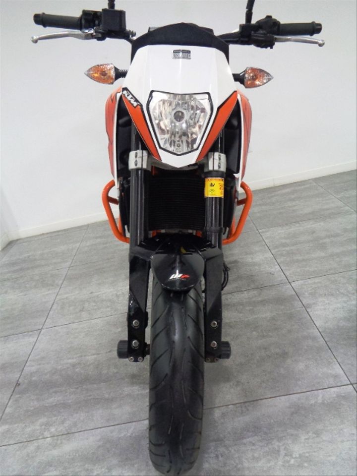 Moto KTM 690 DUKE R de seguna mano del año 2015 en Málaga